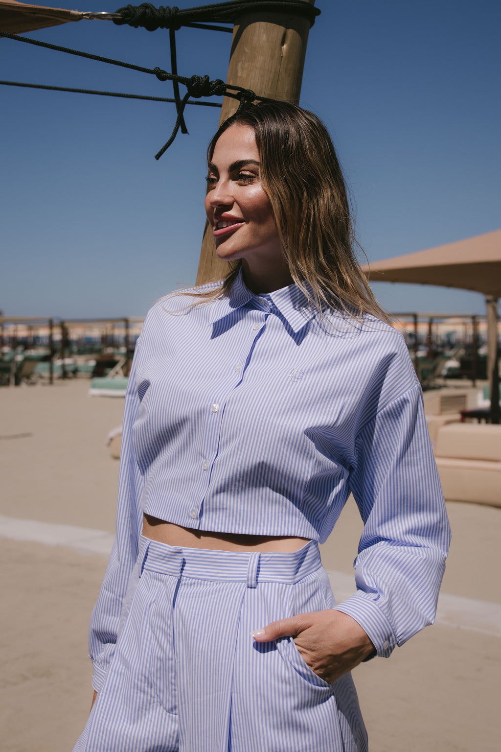 CAMICIA CROP RIGATA CELESTE