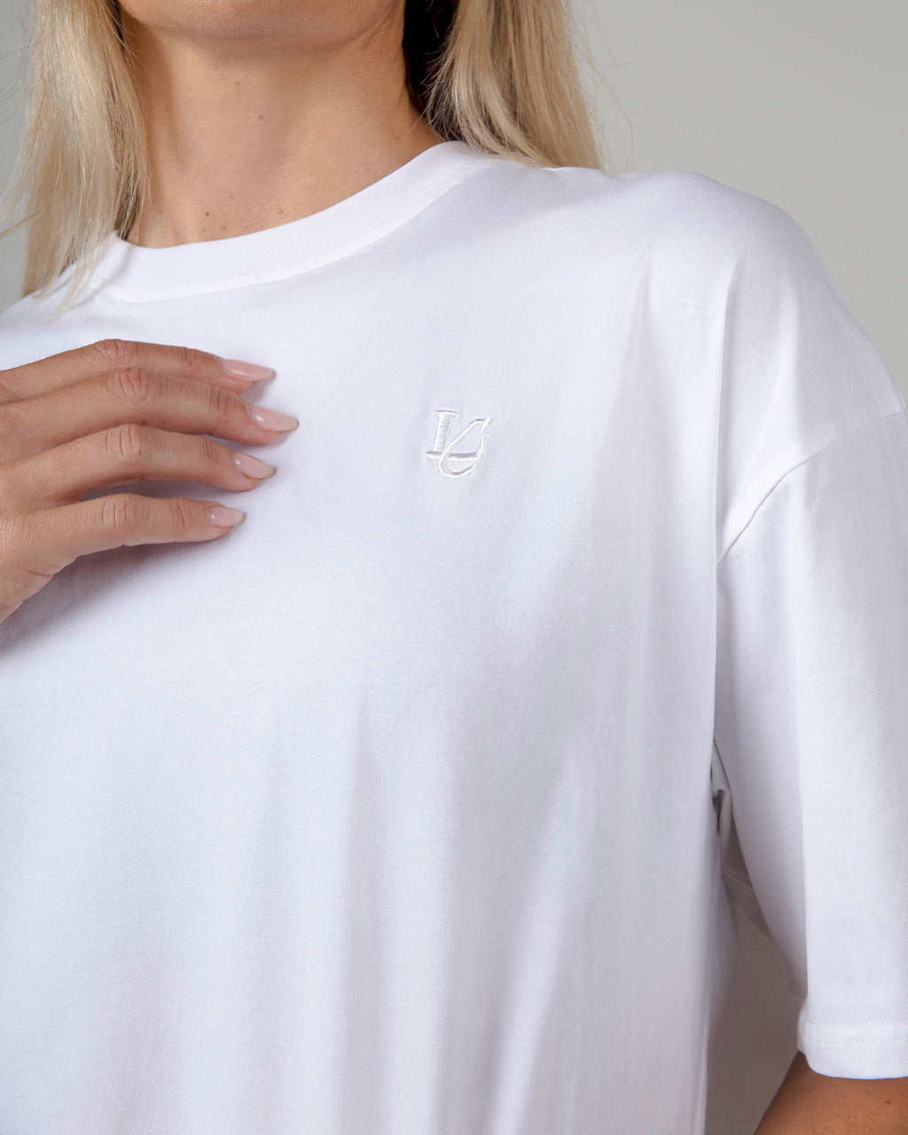 T-Shirt Over Crop