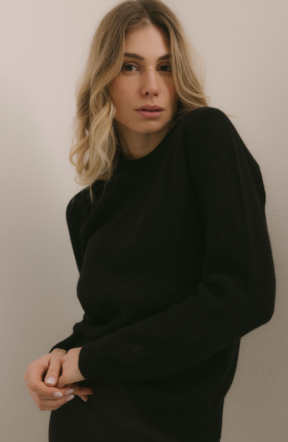 Maglione Girocollo a costa inglese 100% Cashmere Nero - Unisex